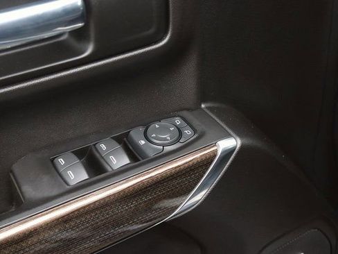 Used 2022 Chevrolet Silverado 1500 RST w/ Convenience Package II image 10