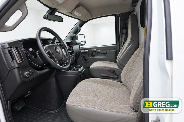 Used 2020 Chevrolet Express 2500 RWD image 10