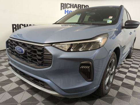 Used 2024 Ford Escape ST-Line FWD image 1