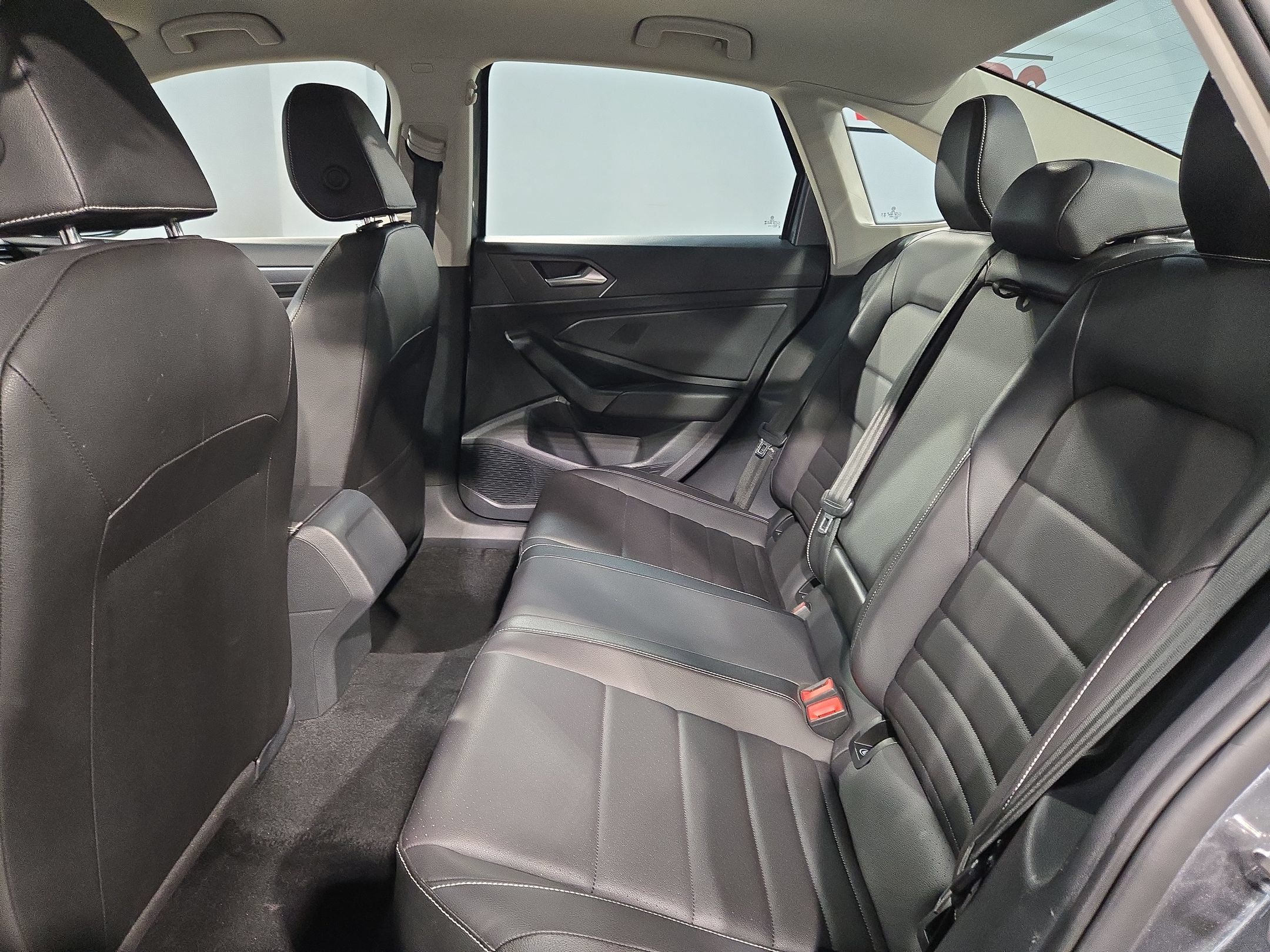 Used 2024 Volkswagen Jetta SE FWD image 35