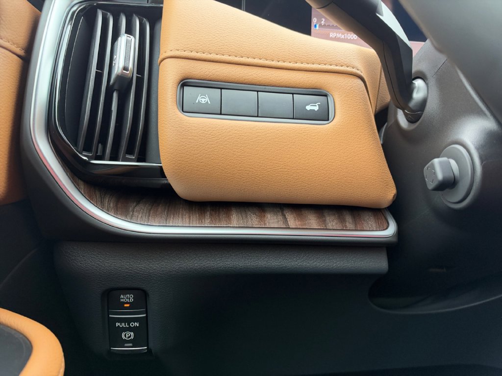 New 2026 Nissan Armada SL AWD/4WD image 23