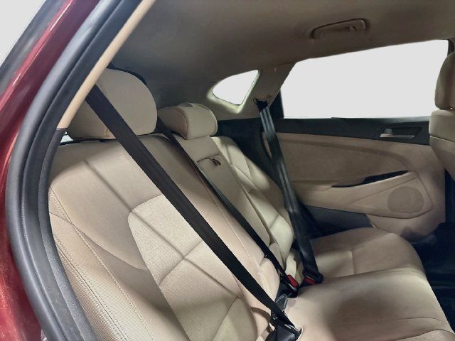 Used 2017 Hyundai Tucson SE w/ SE Popular Package 02 AWD/4WD image 17