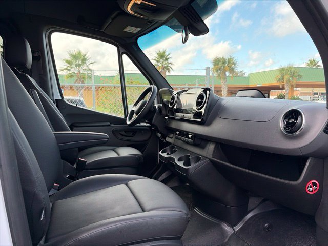 Used 2026 Mercedes-Benz Sprinter 2500 image 6