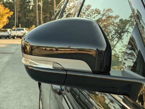 Certified 2025 Lincoln Navigator Reserve image 14