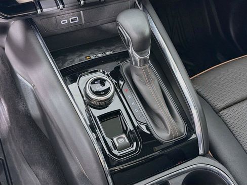 Used 2023 GMC Canyon AT4 w/ AT4 Premium Package AWD/4WD image 22
