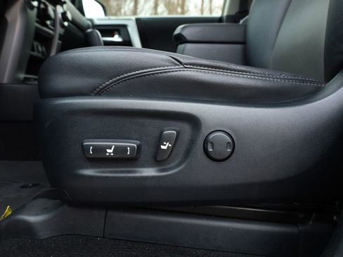 Used 2021 Toyota 4Runner SR5 Premium w/ Moonroof Package image 17