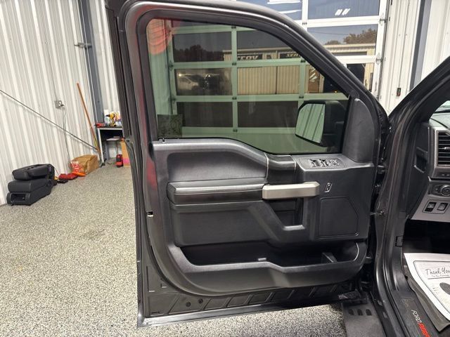 Used 2019 Ford F150 Raptor w/ Equipment Group 801A Mid AWD/4WD image 8