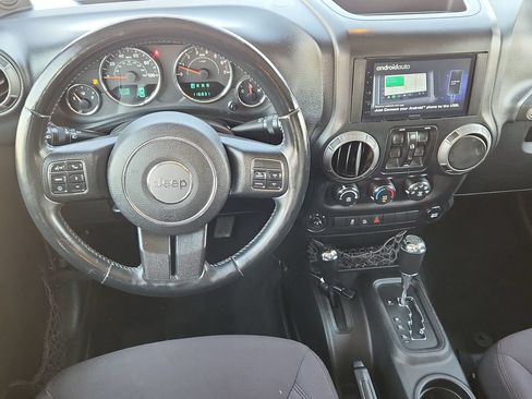 Used 2014 Jeep Wrangler Unlimited Sport w/ Quick Order Package 24S AWD/4WD image 11