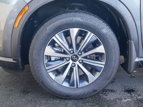 Certified 2025 INFINITI QX60 Pure image 9