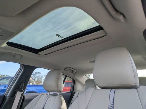 New 2026 Nissan Sentra SL w/ Floor Mat Package FWD image 17