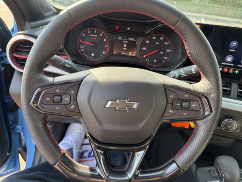 Used 2024 Chevrolet Trax RS w/ Driver Confidence Package image 13