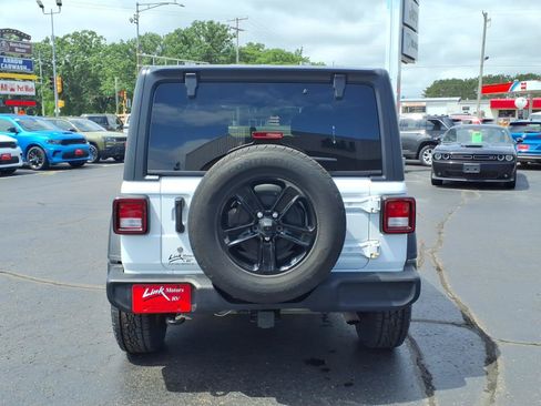 Used 2020 Jeep Wrangler Unlimited Sport AWD/4WD image 5