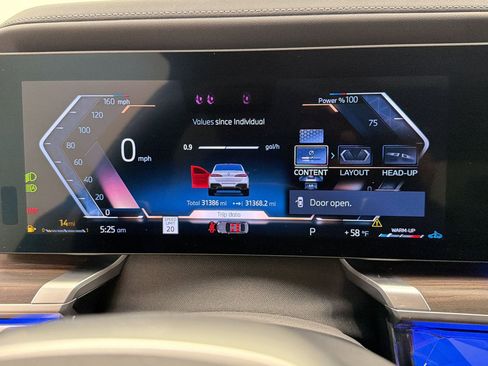 Certified 2023 BMW 760i xDrive w/ Executive Package image 20