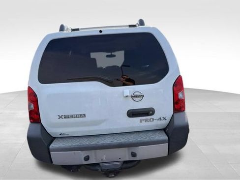 Used 2015 Nissan Xterra PRO-4X w/ Pro-4x Leather Package AWD/4WD image 14