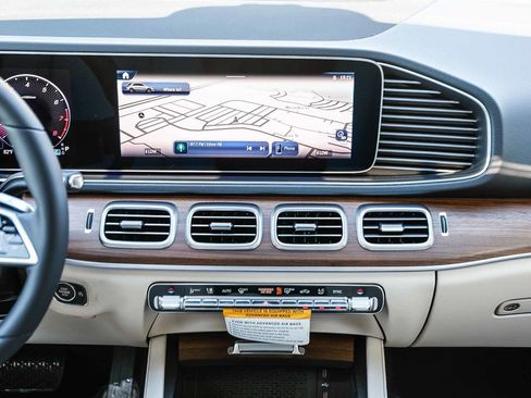 New 2026 Mercedes-Benz GLE 580 GLE 580 image 11