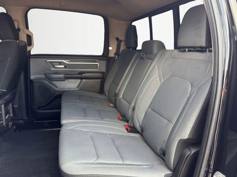 Used 2019 RAM 1500 Big Horn AWD/4WD image 23