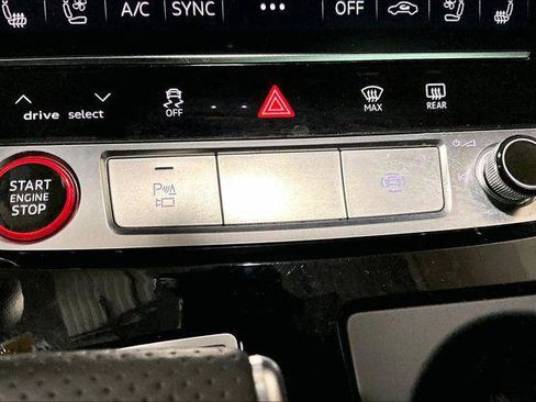 Certified 2023 Audi RS Q8 w/ Black Optic Package image 23