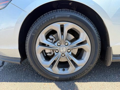 Certified 2024 Honda Accord EX image 11