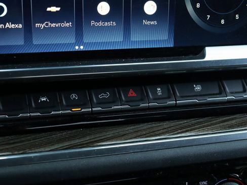 Used 2023 Chevrolet Silverado 1500 LT image 17