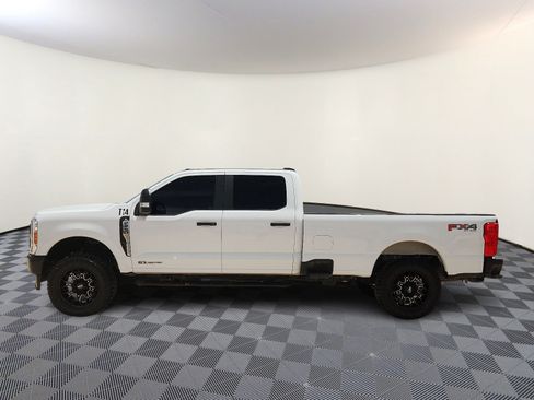 Used 2023 Ford F250 XL w/ XL Driver Assist Package AWD/4WD image 2