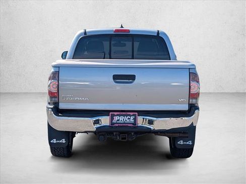 Used 2015 Toyota Tacoma 4x4 Double Cab w/ Limited Package image 7