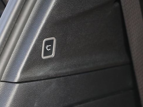 Used 2022 Chrysler Pacifica Pinnacle image 37