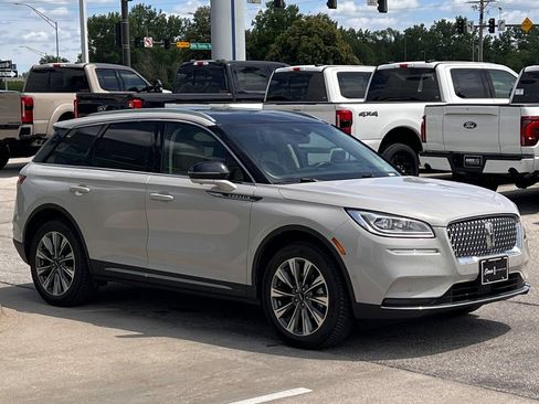 Used 2022 Lincoln Corsair Reserve w/ Equipment Group 201A AWD/4WD image 7