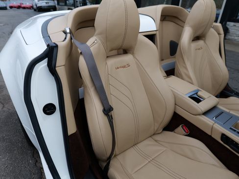 Used 2015 Aston Martin V8 Vantage S image 34