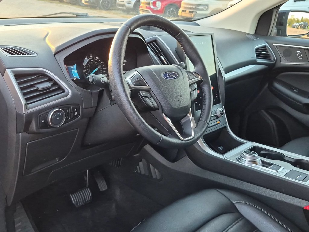 Certified 2024 Ford Edge SEL w/ Convenience Package AWD/4WD image 14