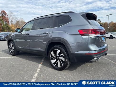 Used 2024 Volkswagen Atlas SE image 3