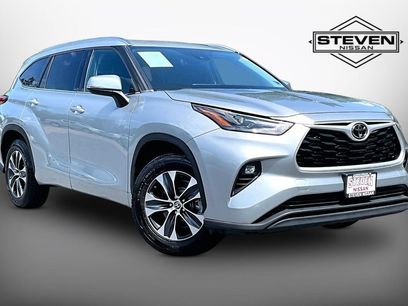 Used 2021 Toyota Highlander XLE