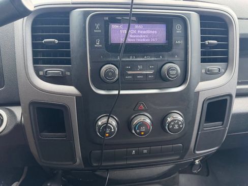 Used 2014 RAM 1500 Express RWD image 13