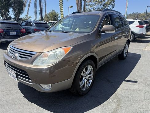 Used 2012 Hyundai Veracruz Limited w/ Navigation Pkg FWD image 4