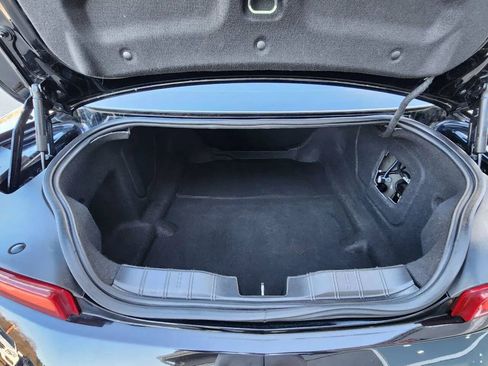 Used 2017 Chevrolet Camaro LT RWD image 13
