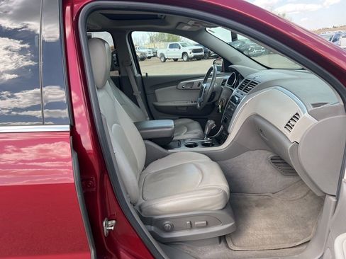 Used 2010 Chevrolet Traverse LT w/ Personal Connectivity Package AWD/4WD image 22