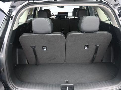 Used 2025 Kia Sorento S FWD image 23