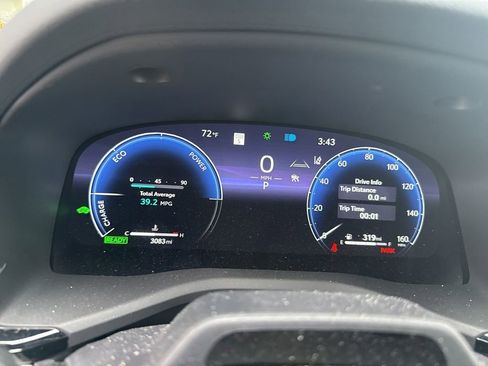 Used 2025 Toyota Camry XLE w/ Premium Plus Package image 6