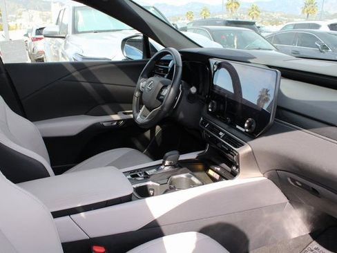 Certified 2023 Lexus RX 350 Premium Plus w/ Cold Area Package image 5