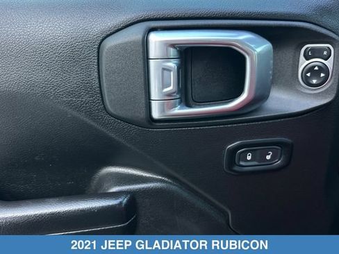 Used 2021 Jeep Gladiator Rubicon AWD/4WD image 12