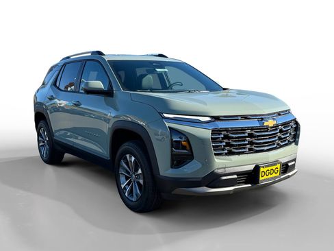 New 2026 Chevrolet Equinox LT w/ Convenience Package II image 7