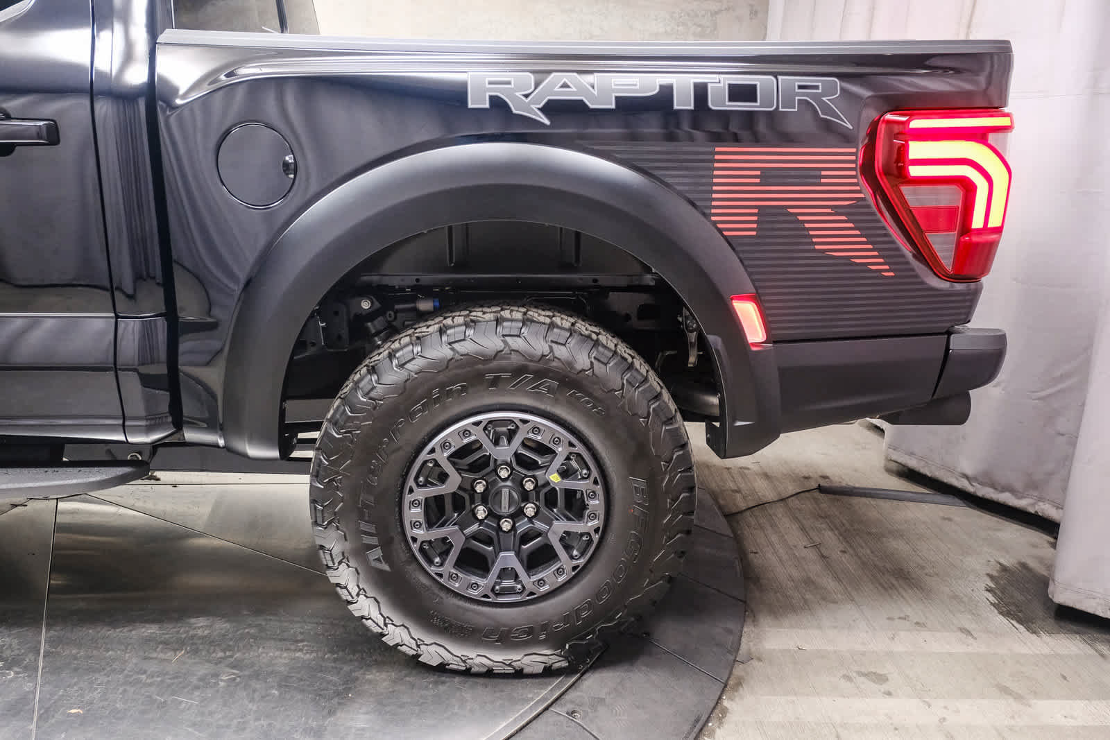 Used 2024 Ford F150 Raptor w/ Equipment Group 803A Raptor R AWD/4WD image 8