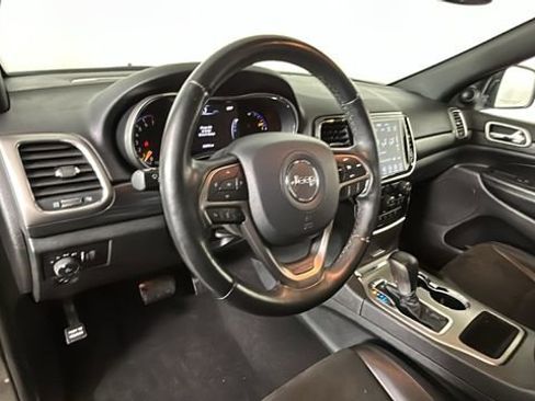 Used 2020 Jeep Grand Cherokee Altitude AWD/4WD image 14