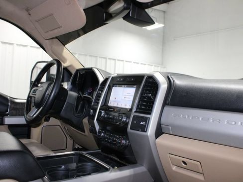 Used 2019 Ford F250 Lariat w/ Lariat Ultimate Package AWD/4WD image 36