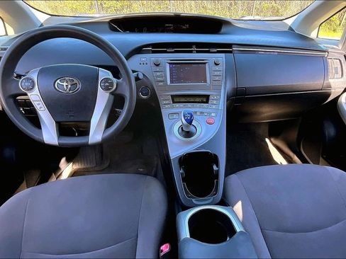 Used 2013 Toyota Prius One image 19