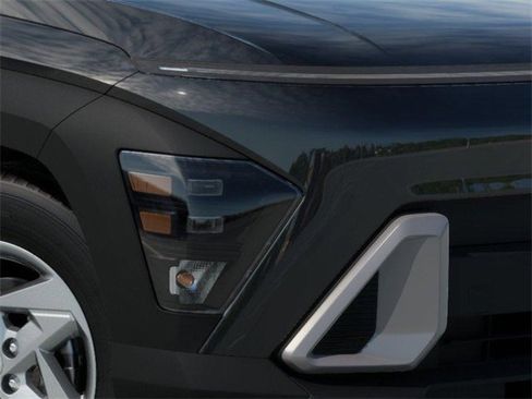New 2026 Hyundai Kona SE image 9