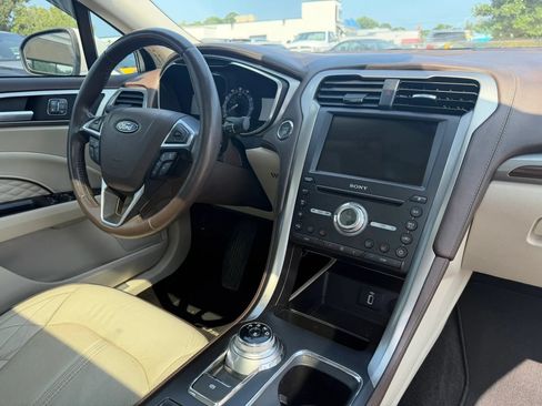 Used 2018 Ford Fusion Platinum FWD image 24