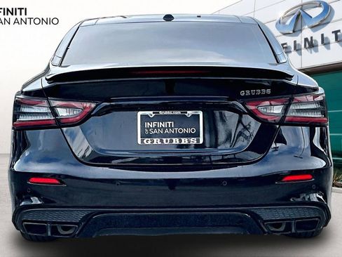 Used 2023 Nissan Maxima SR w/ Sport Mat Group FWD image 5