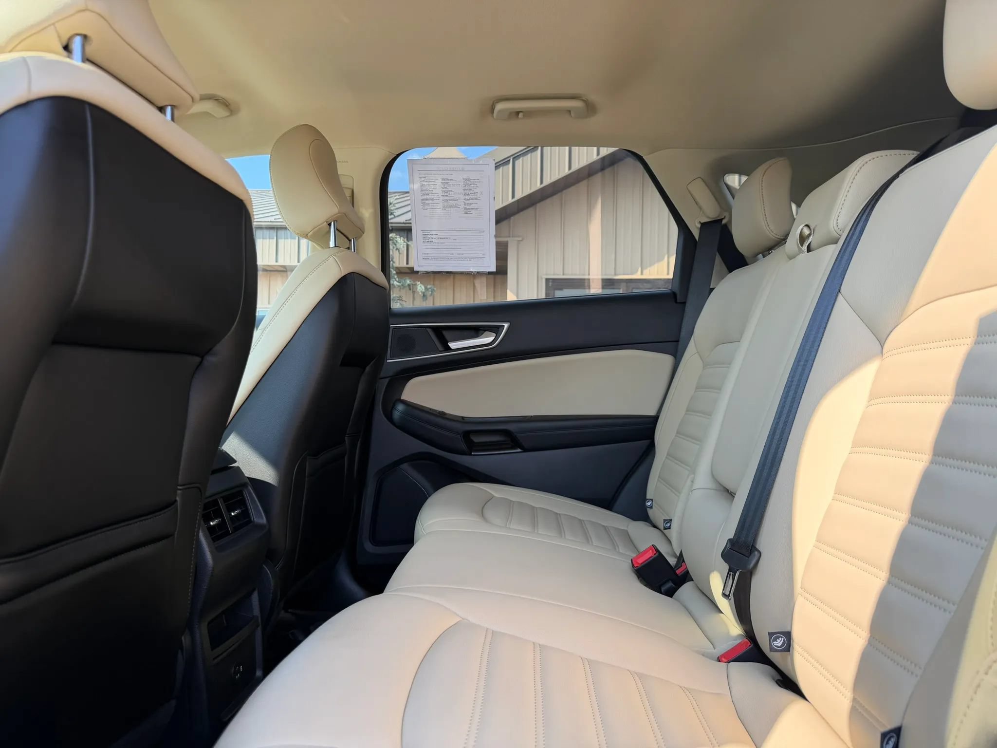 Used 2021 Ford Edge SEL FWD image 21