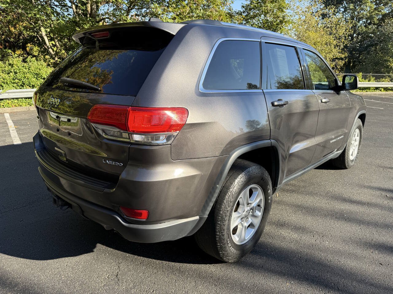 Used 2014 Jeep Grand Cherokee Laredo w/ Quick Order Package 23E AWD/4WD image 5