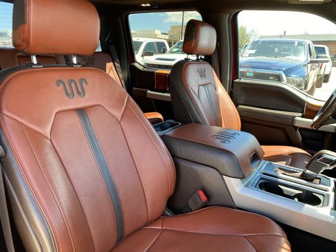 Used 2018 Ford F150 King Ranch w/ Equipment Group 601A Luxury AWD/4WD image 17